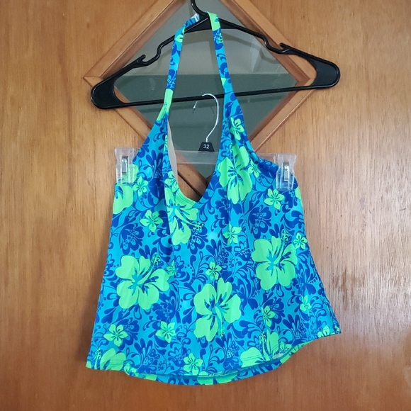 Catalina Other - Catalina Blue And Green Hawaiian Print Tankini Top